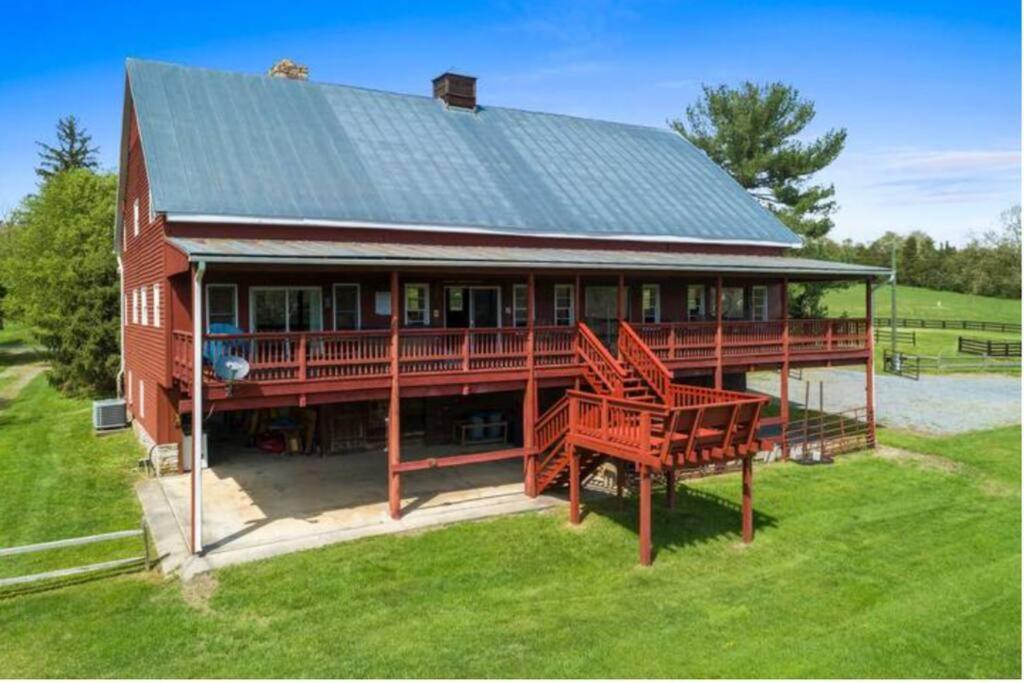 The Barn At Evermore: Riverfront Retreat W/Hot Tub Luray Dış mekan fotoğraf